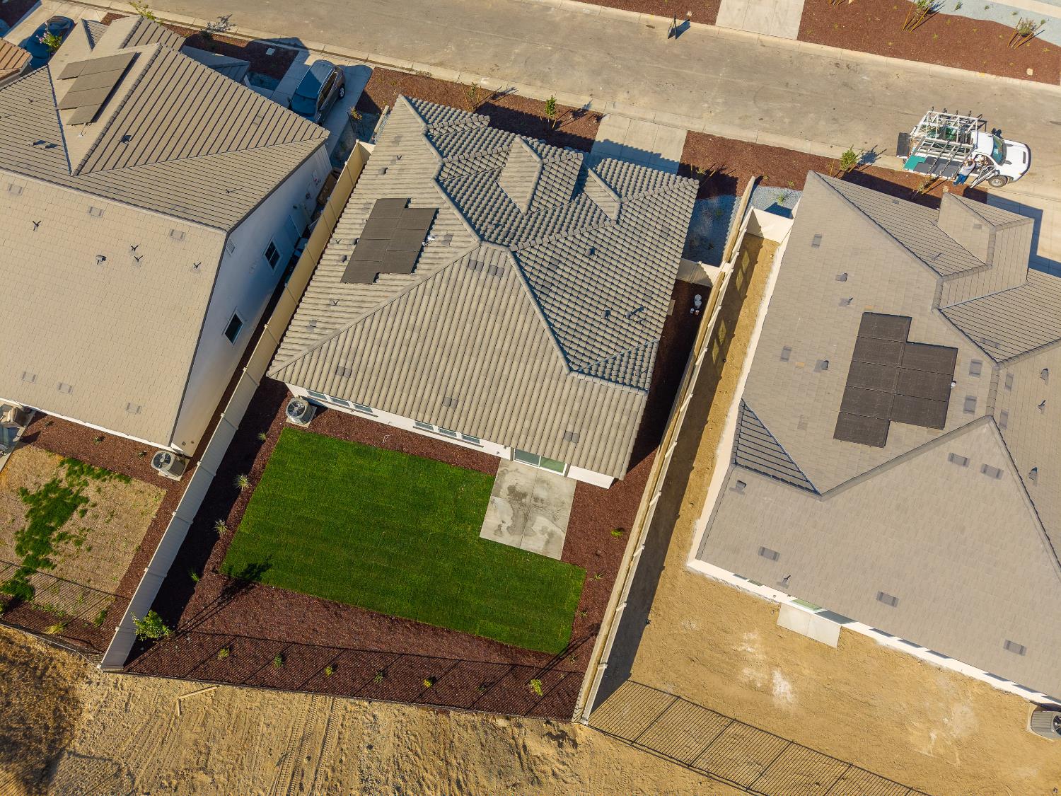 8165 Cottonwood Dr, Friant, CA 93626