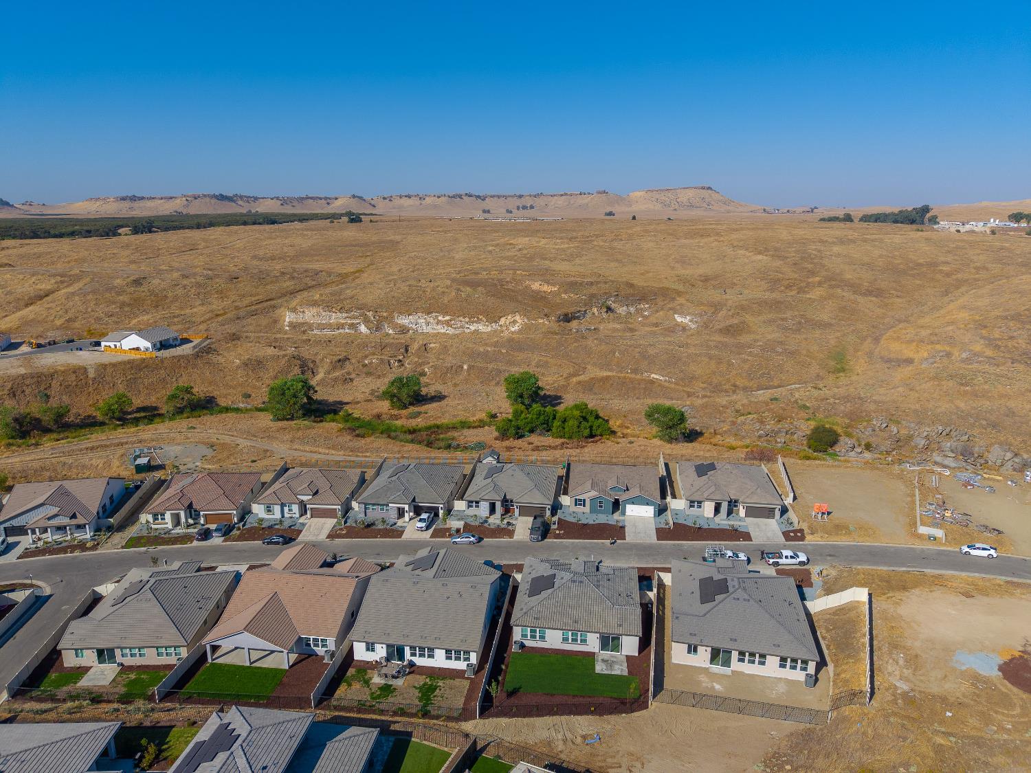 8165 Cottonwood Dr, Friant, CA 93626