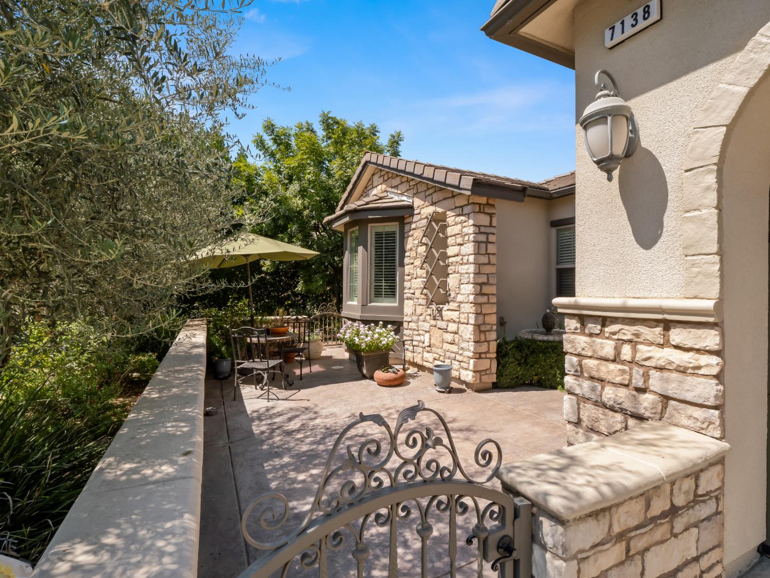 7138 W Browning Ave, Fresno, CA 93723