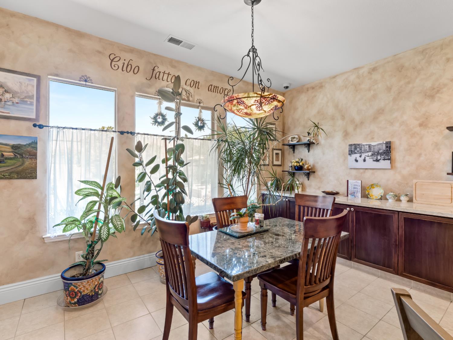 7138 W Browning Ave, Fresno, CA 93723
