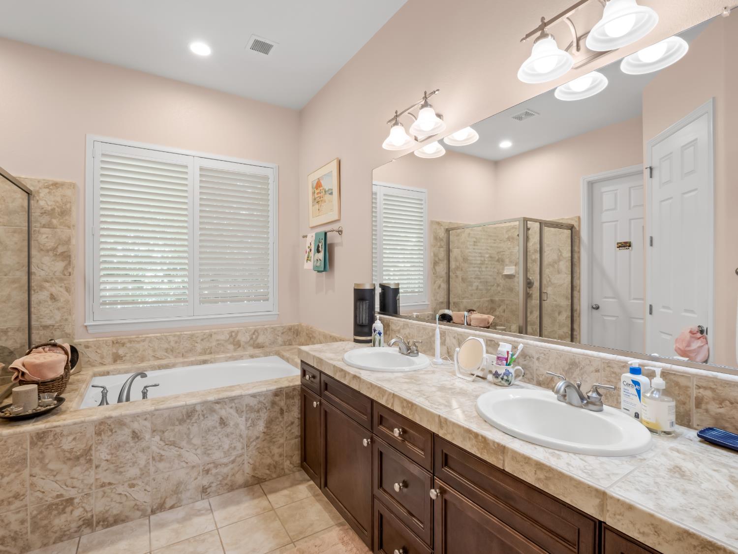 7138 W Browning Ave, Fresno, CA 93723