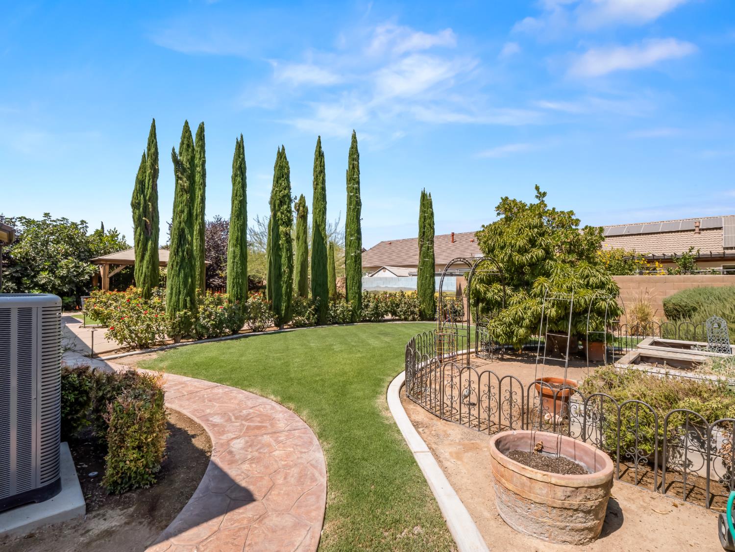 7138 W Browning Ave, Fresno, CA 93723