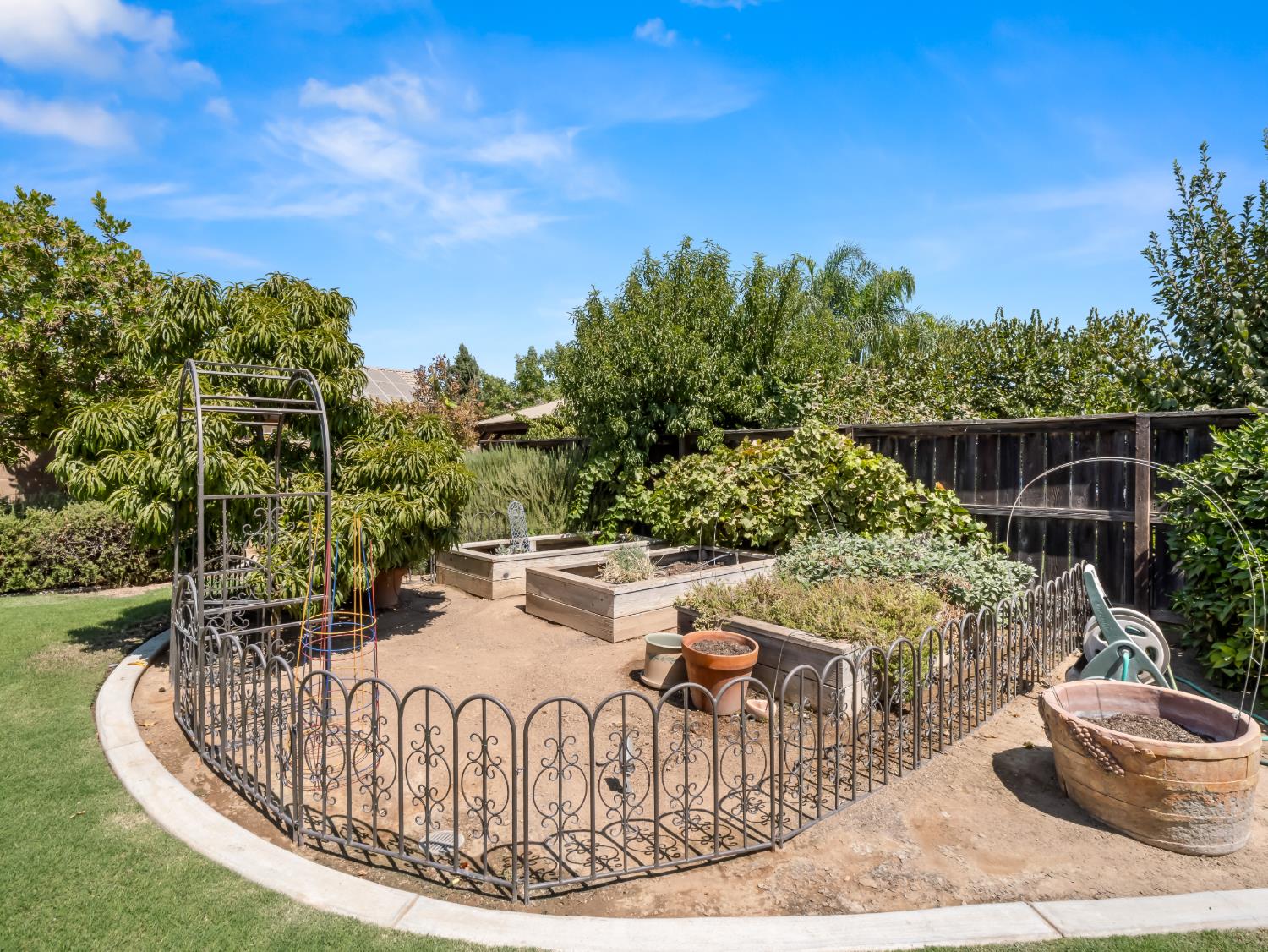 7138 W Browning Ave, Fresno, CA 93723