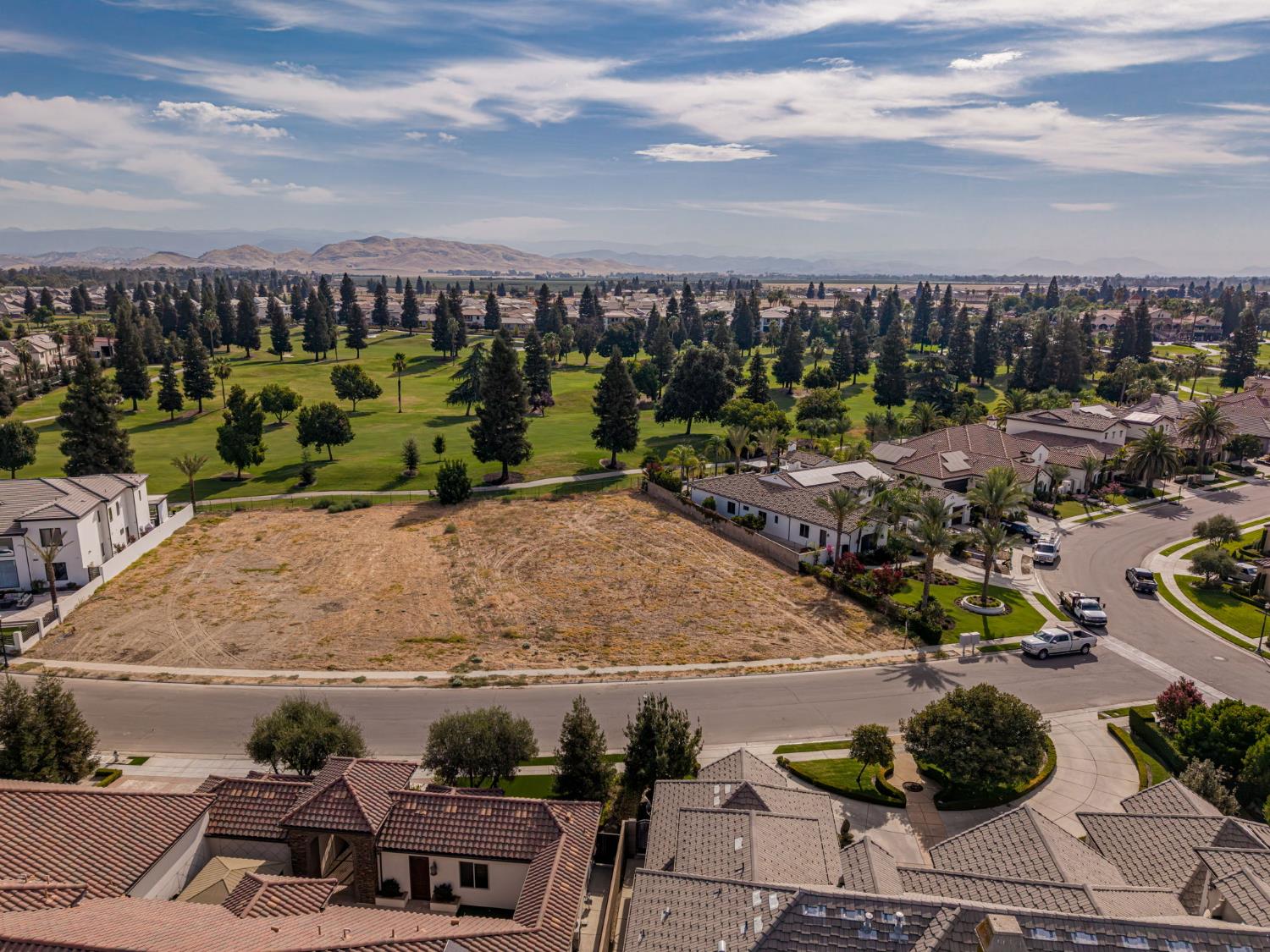 11572 N Devonshire Ave, Fresno, CA 93730
