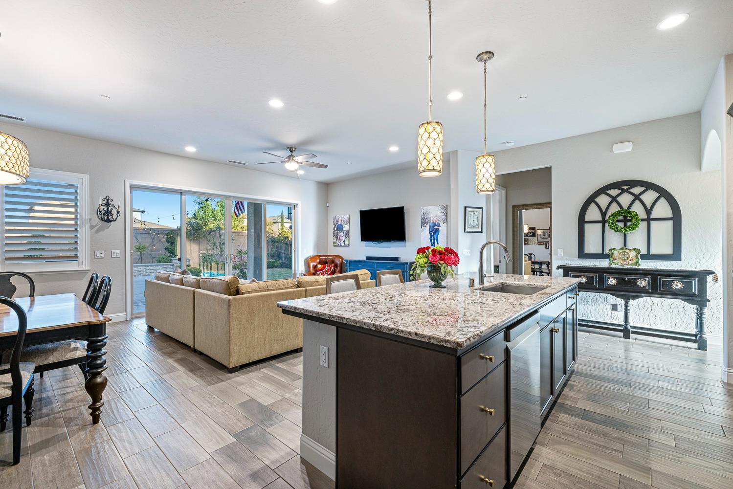 1787 N Megan Ave, Clovis, CA 93619