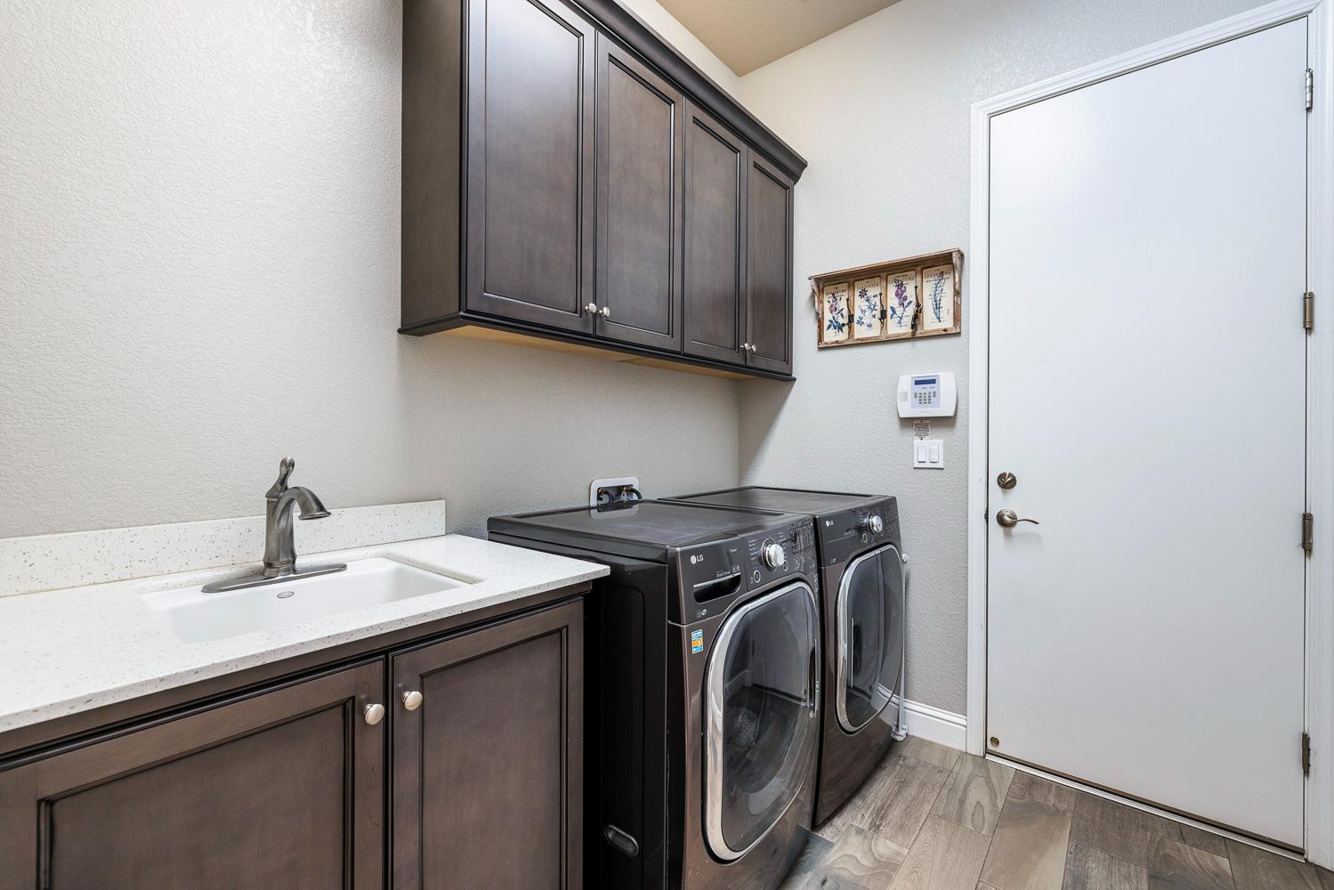 1787 N Megan Ave, Clovis, CA 93619