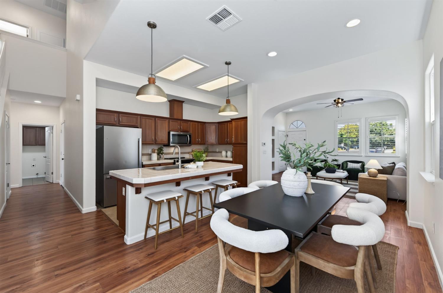 1968 N Tuscany Ln, Clovis, CA 93619