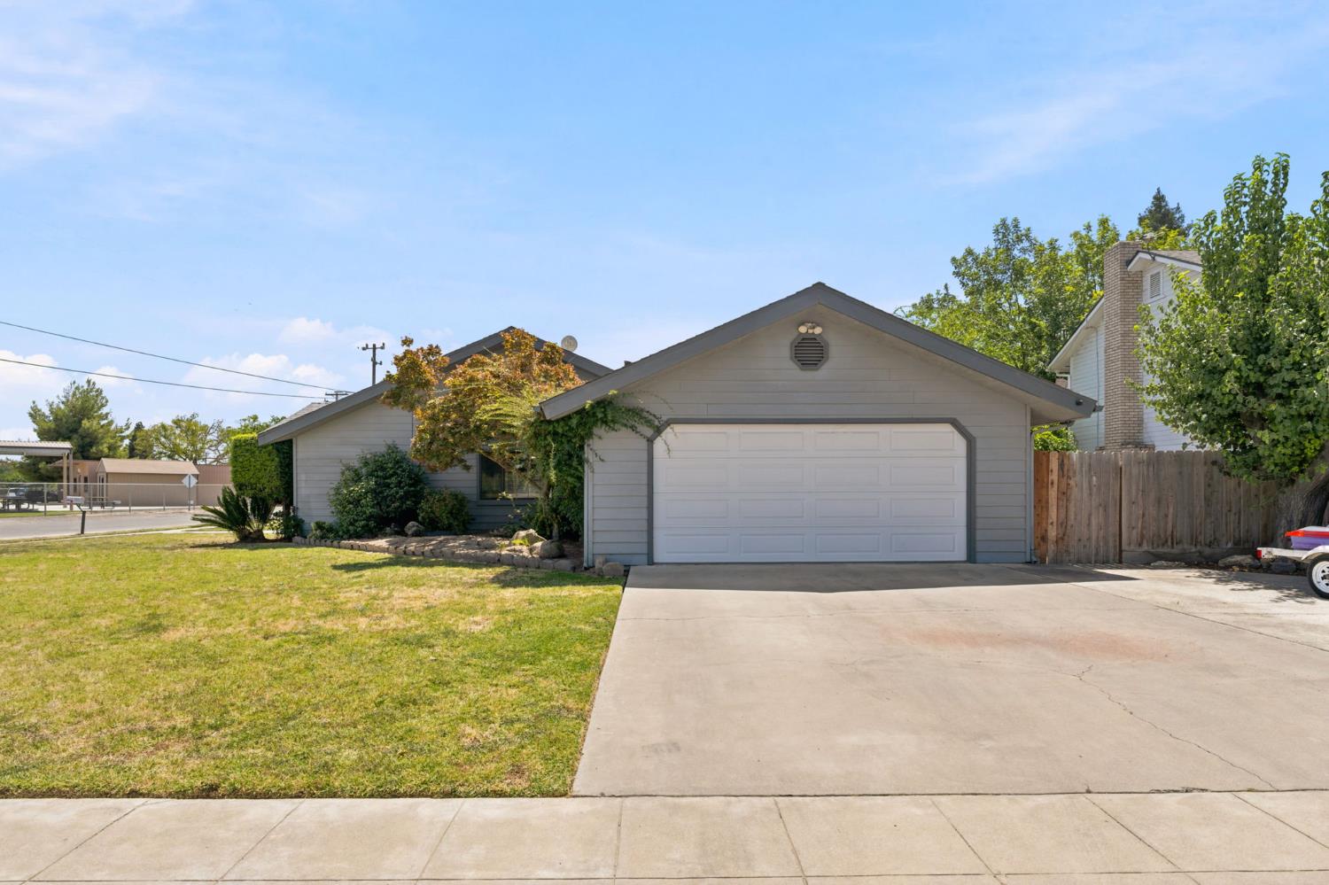 13625 S Kincaid Ave, Caruthers, CA 93609