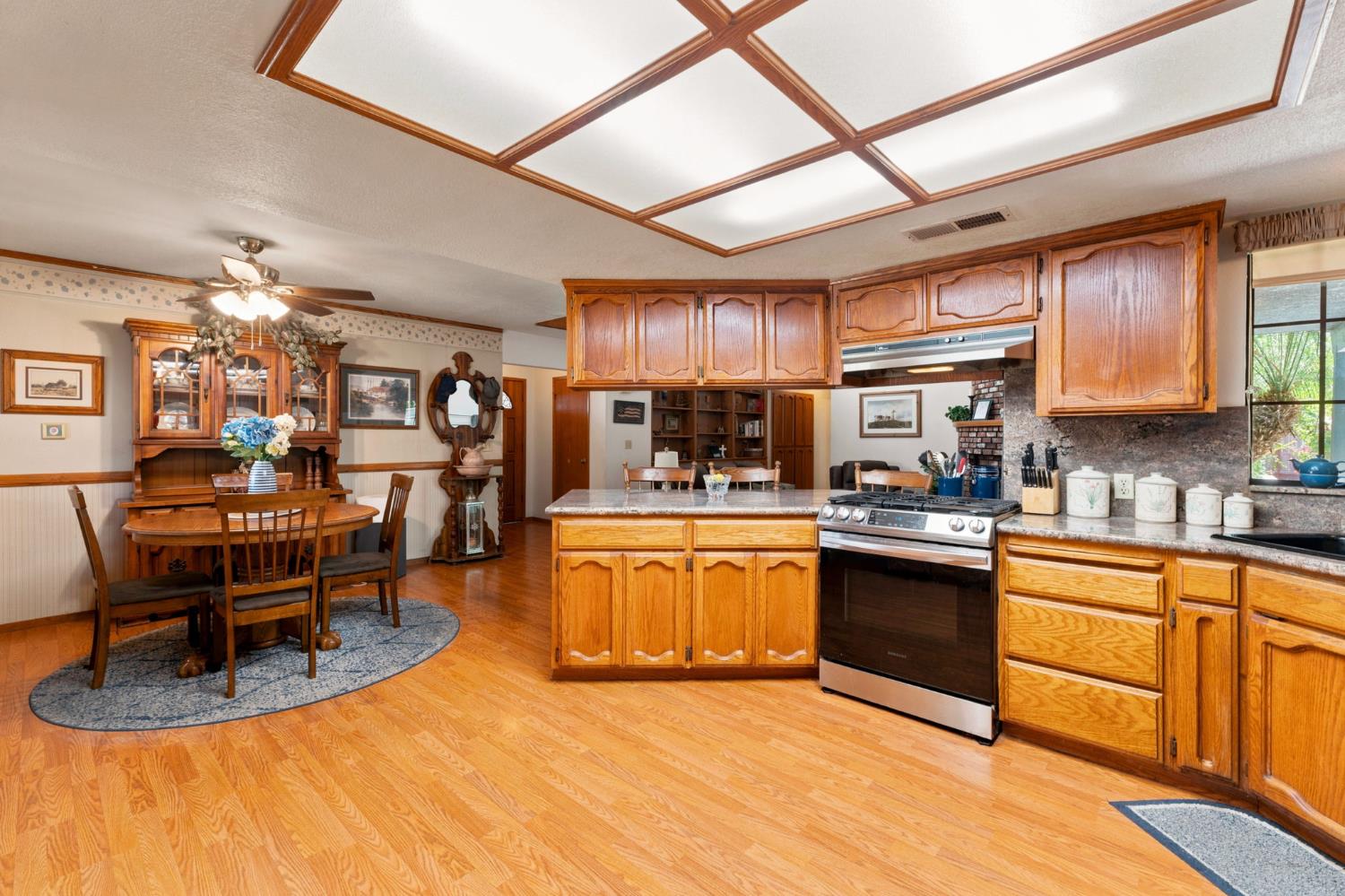 13625 S Kincaid Ave, Caruthers, CA 93609