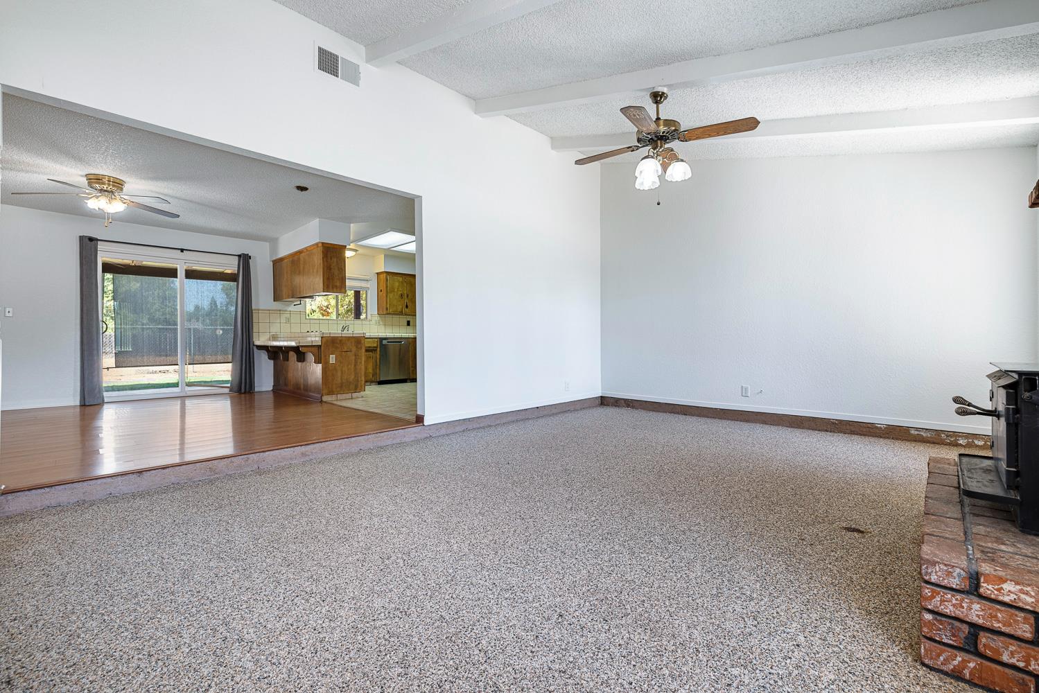 11914 Charlton Rd, Madera, CA 93636