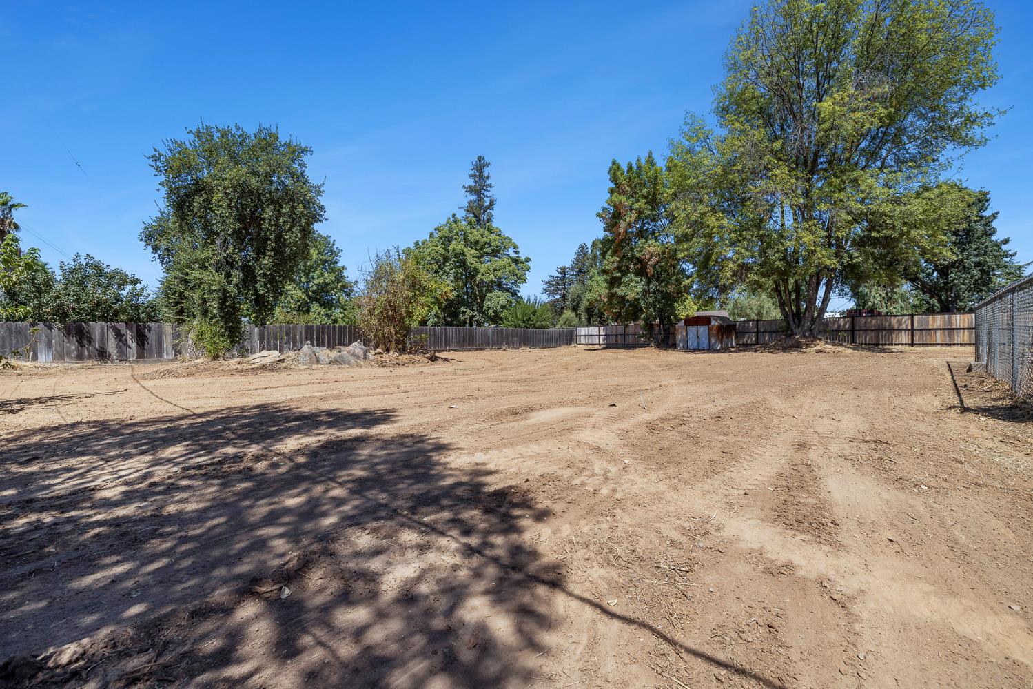 11914 Charlton Rd, Madera, CA 93636