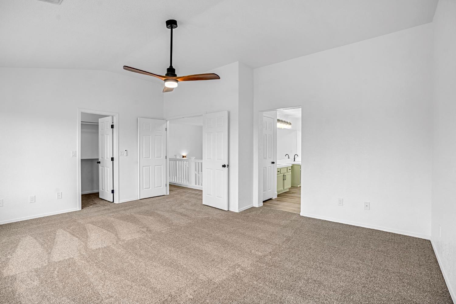 791 W Pebble Dr, Hanford, CA 93230