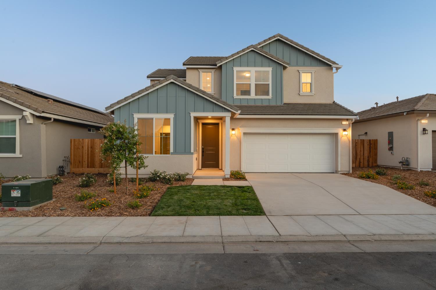 1132 Ponderosa Way W, Madera, CA 93636