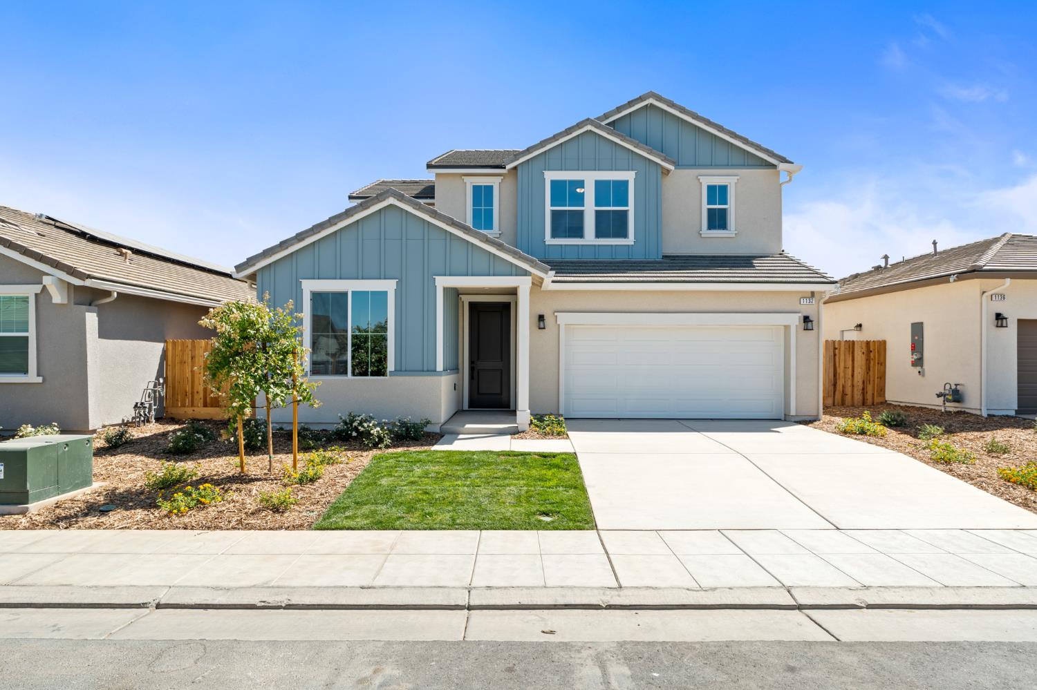 1132 Ponderosa Way W, Madera, CA 93636