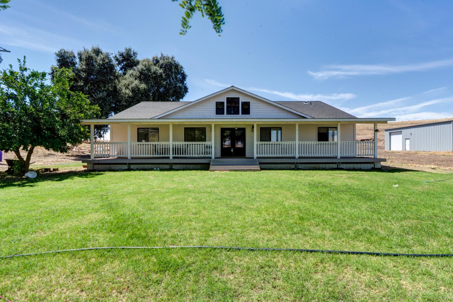 561 Rushing Rd, Waterford, CA 95386