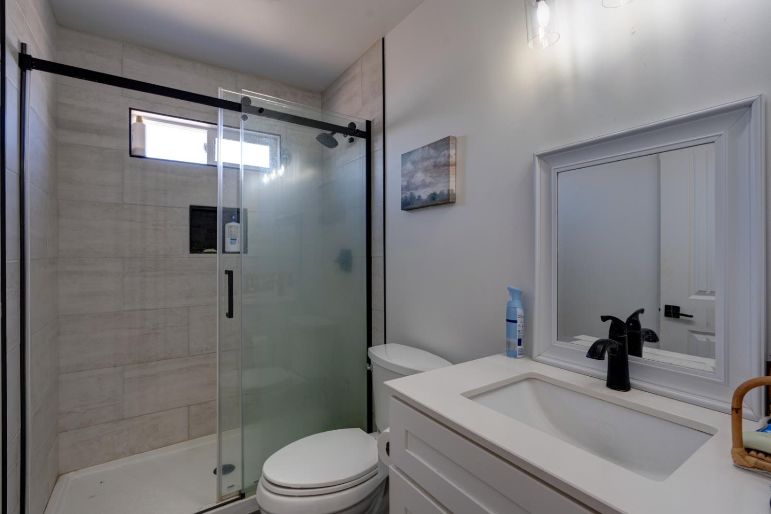 561 Rushing Rd, Waterford, CA 95386