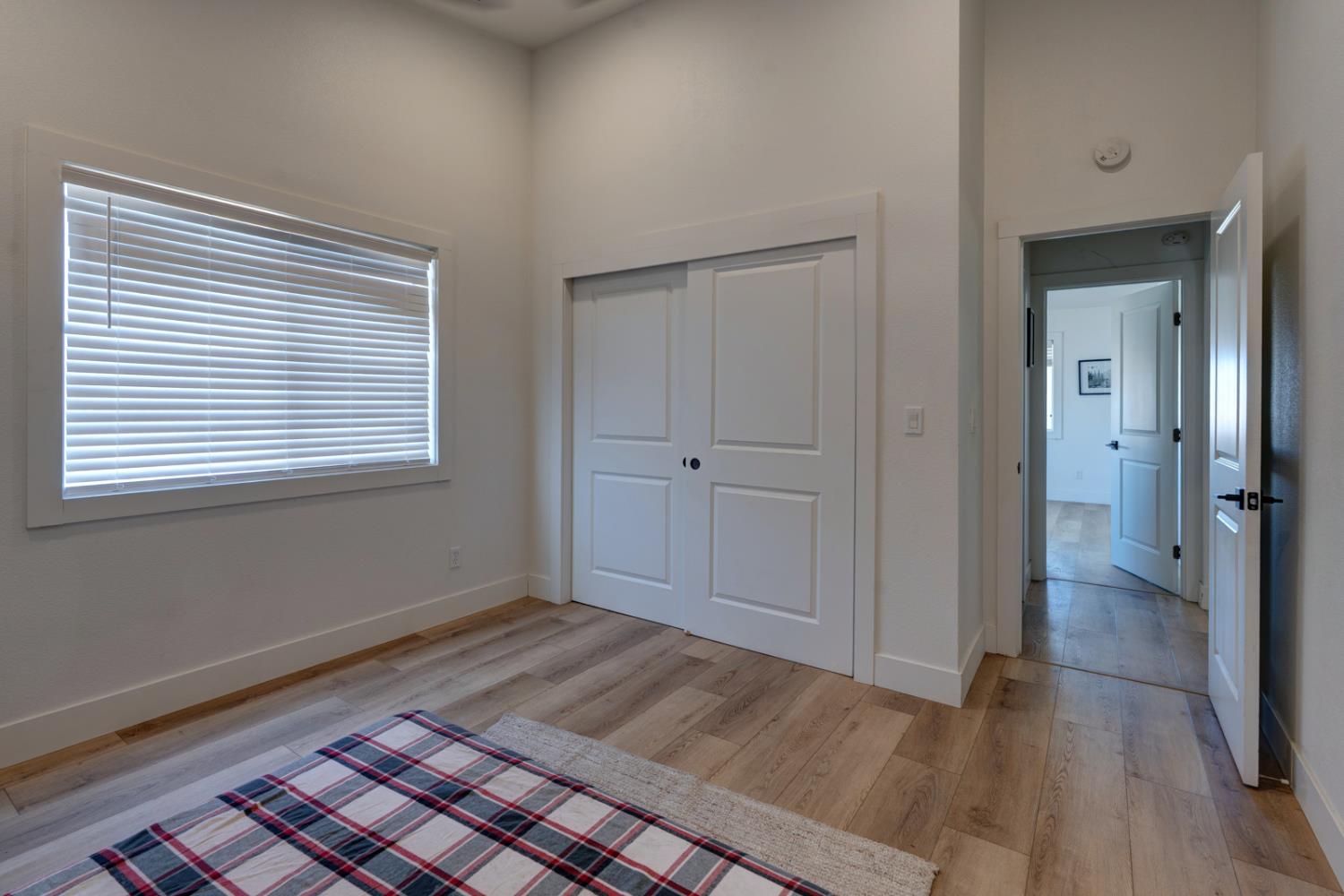 561 Rushing Rd, Waterford, CA 95386
