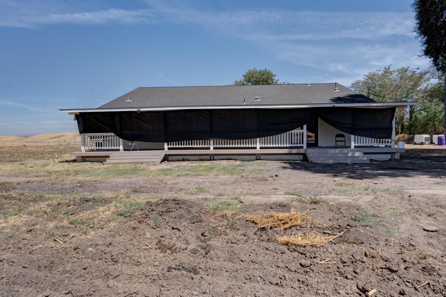 561 Rushing Rd, Waterford, CA 95386