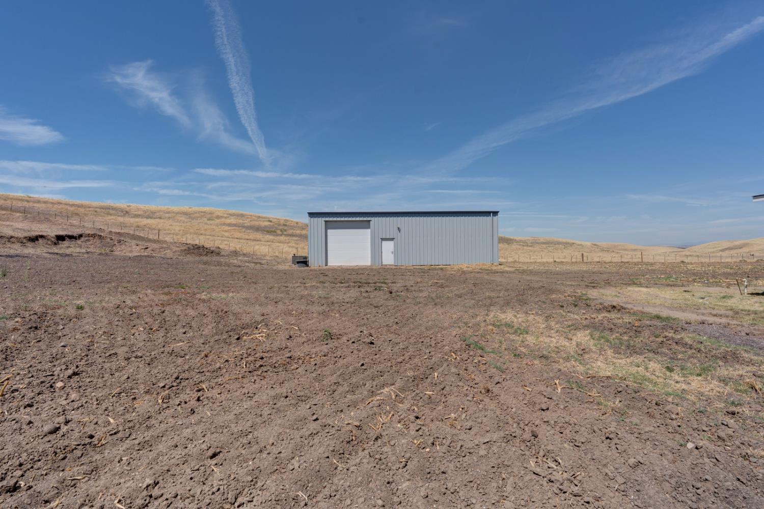 561 Rushing Rd, Waterford, CA 95386