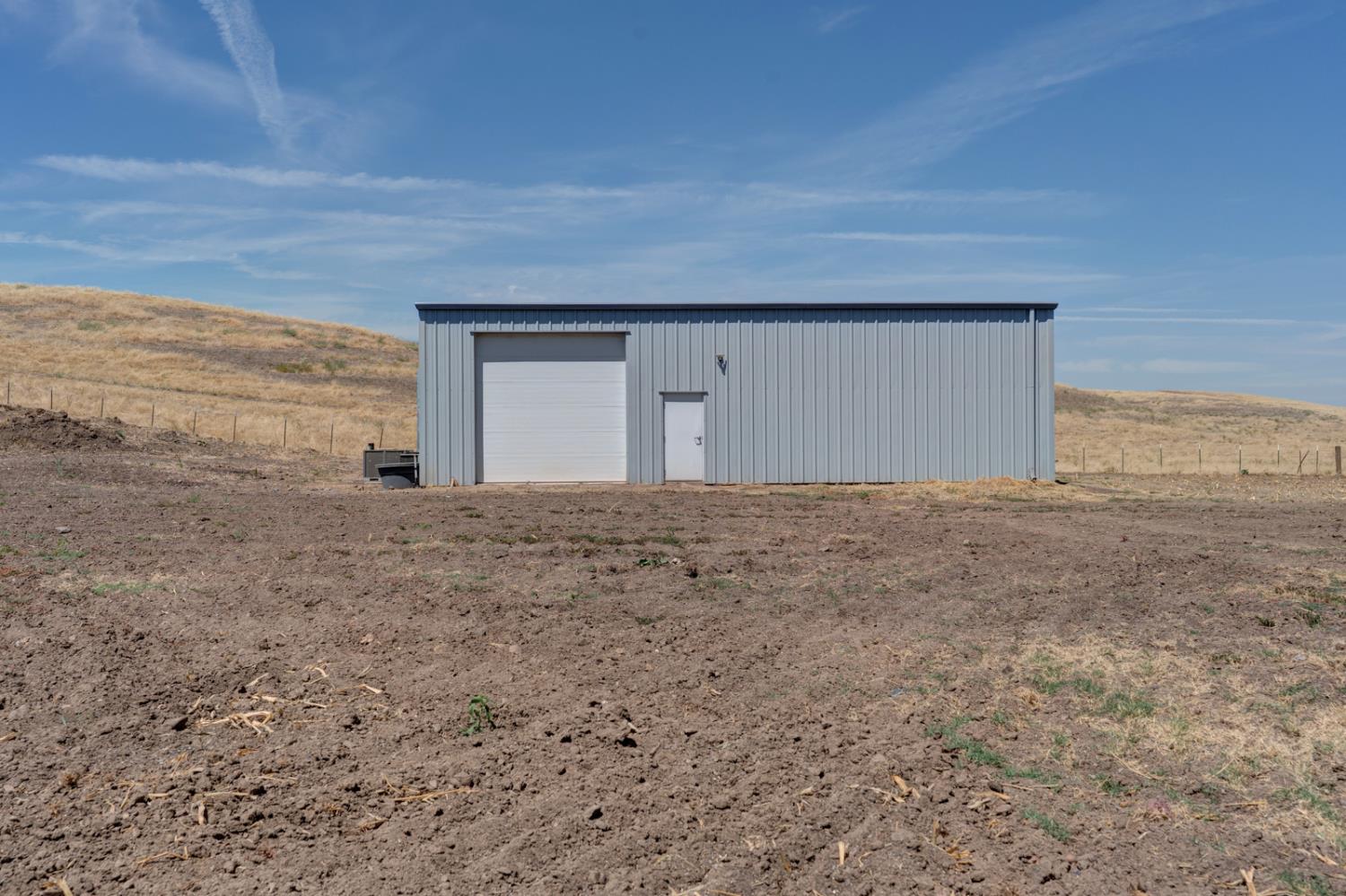561 Rushing Rd, Waterford, CA 95386