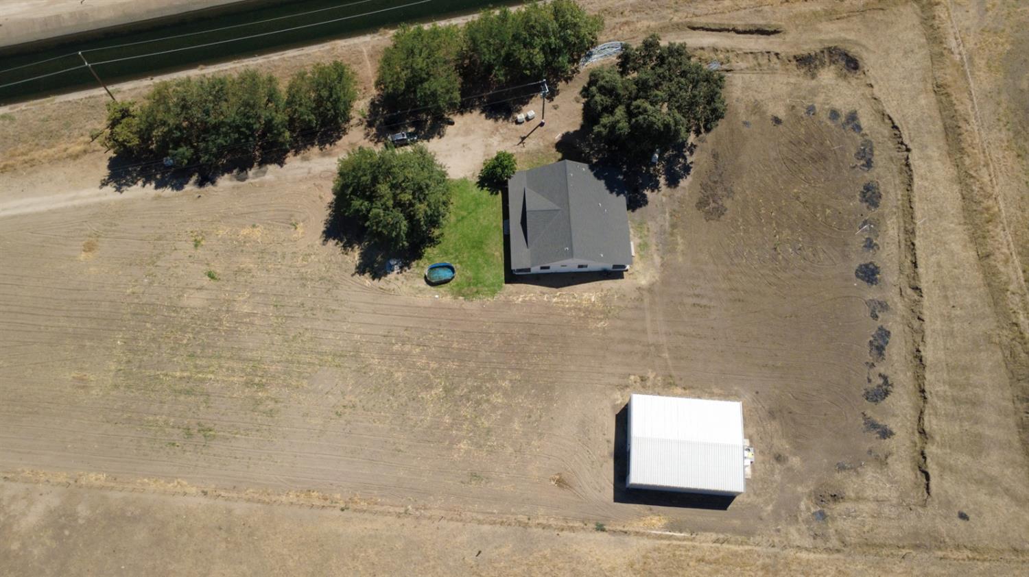 561 Rushing Rd, Waterford, CA 95386