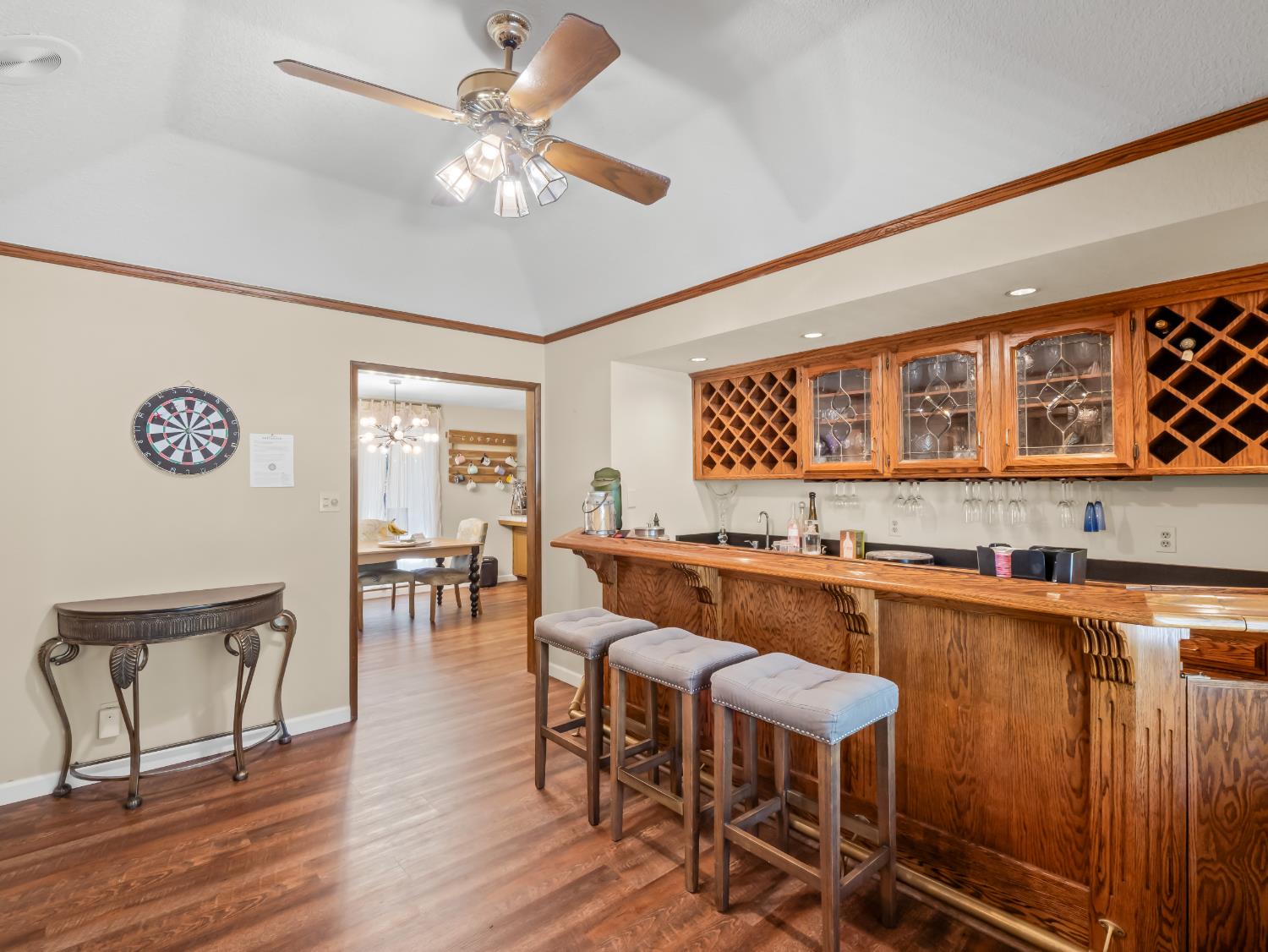 1563 E Fallbrook Ave, Fresno, CA 93720