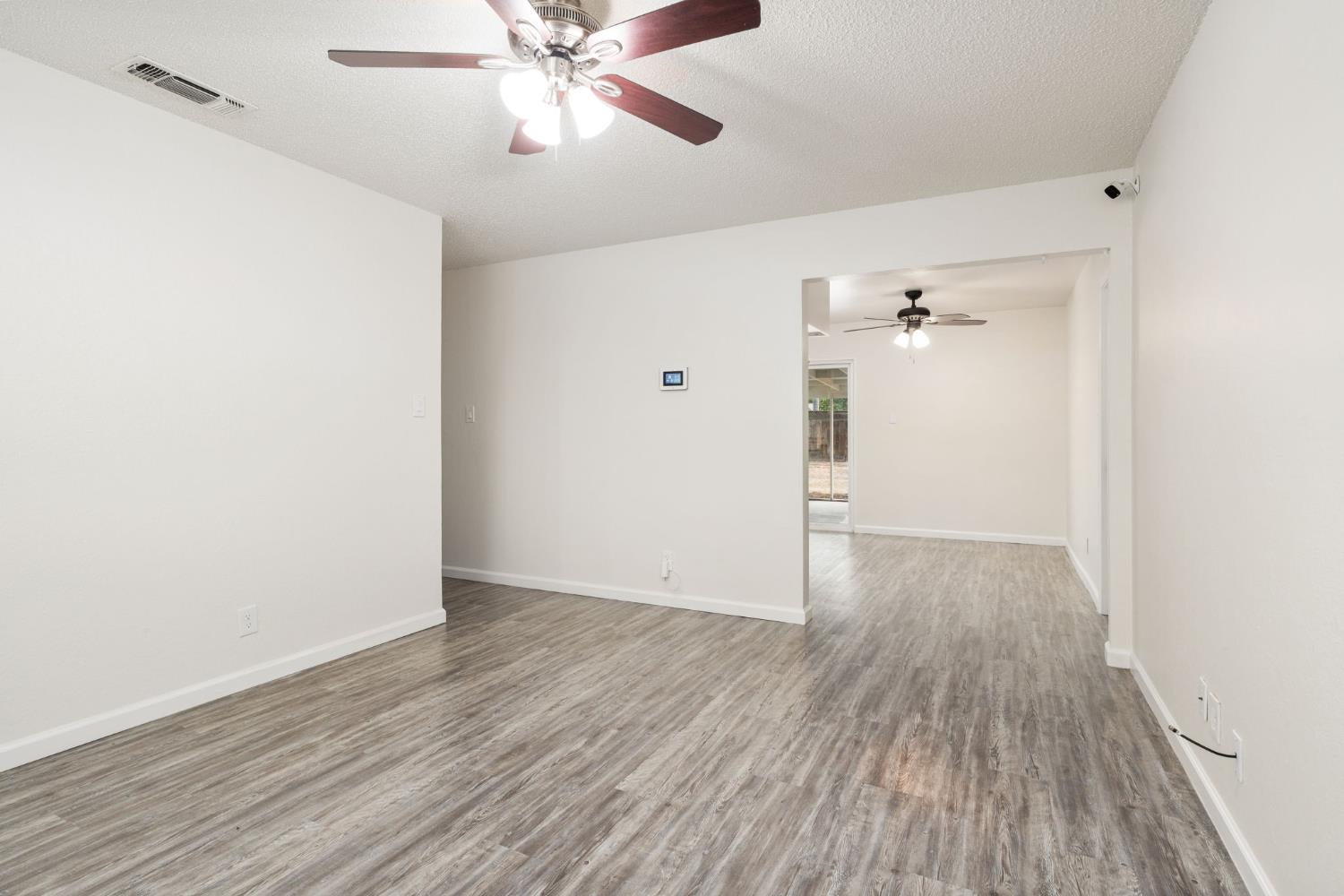 3576 N Marks Ave, Fresno, CA 93722