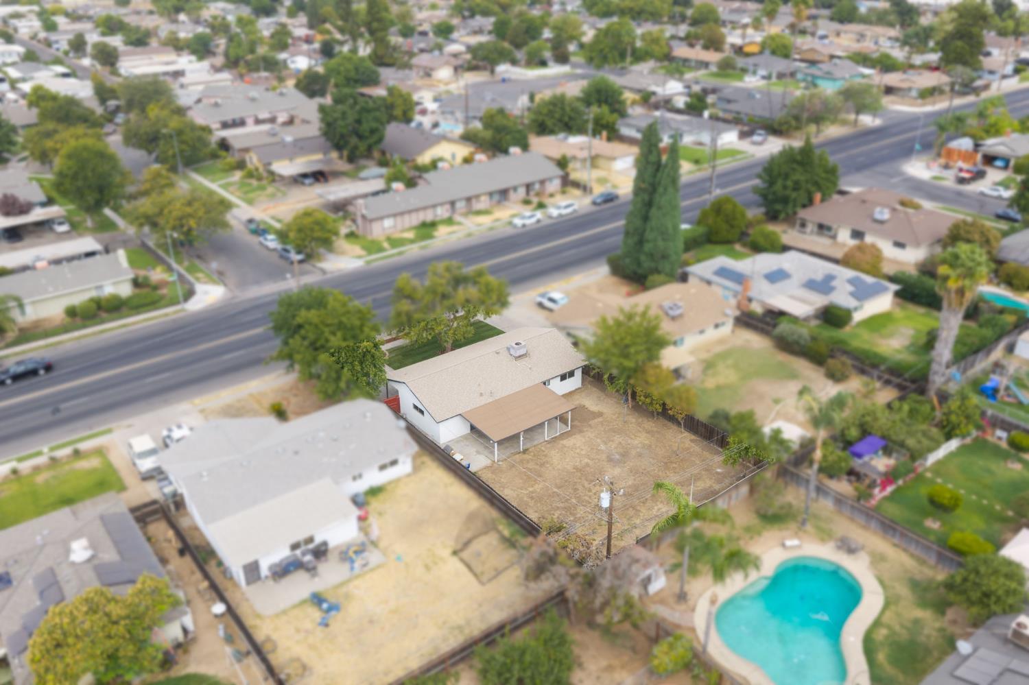 3576 N Marks Ave, Fresno, CA 93722
