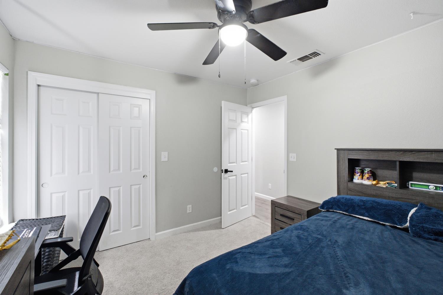 351 W Stanley Ave, Reedley, CA 93654