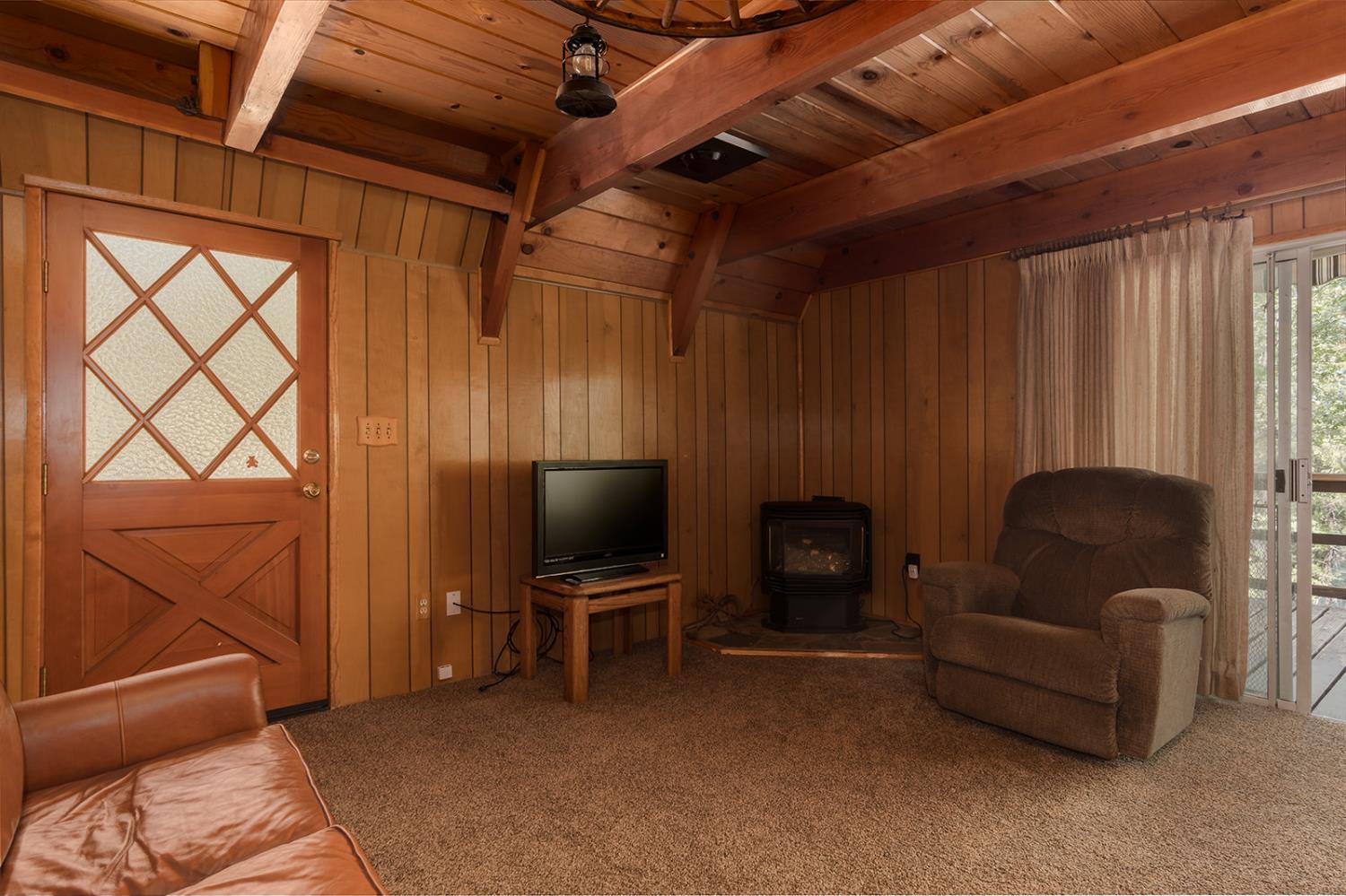 52147 Tiger Lily Ln, Shaver Lake, CA 93664
