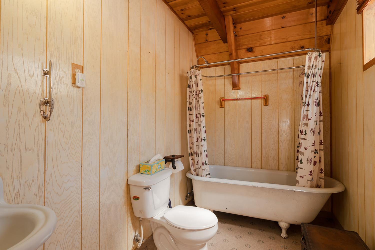52147 Tiger Lily Ln, Shaver Lake, CA 93664
