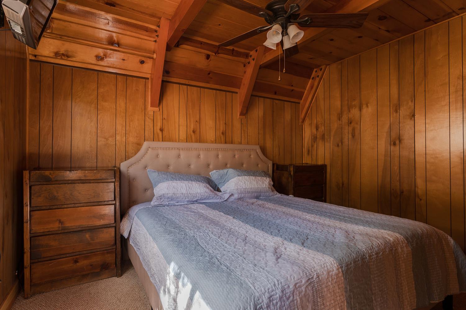 52147 Tiger Lily Ln, Shaver Lake, CA 93664