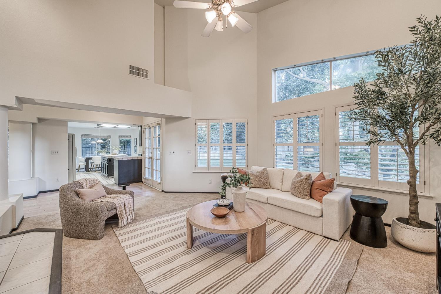 2889 McKelvy Ave, Clovis, CA 93611