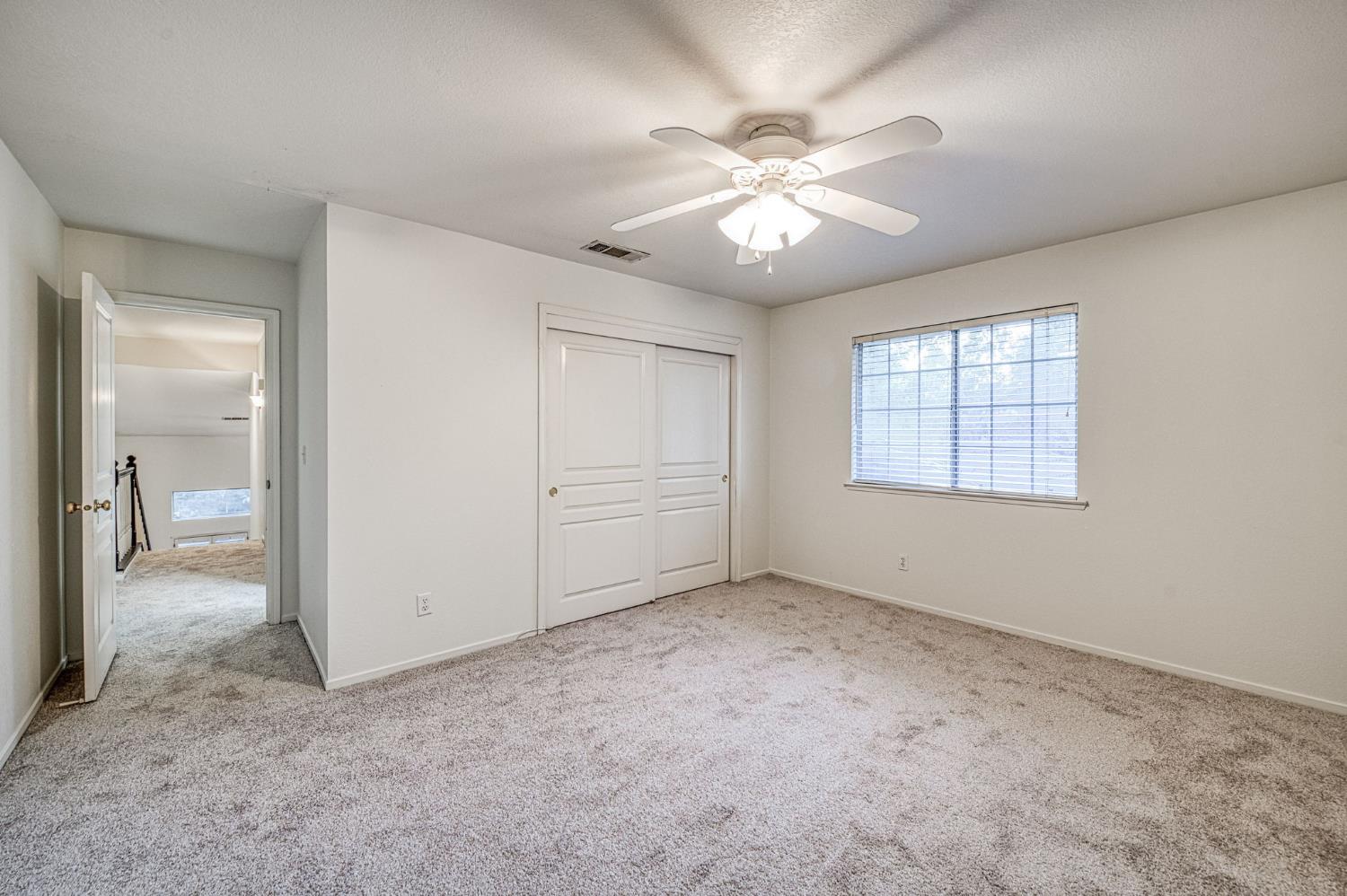 2889 McKelvy Ave, Clovis, CA 93611