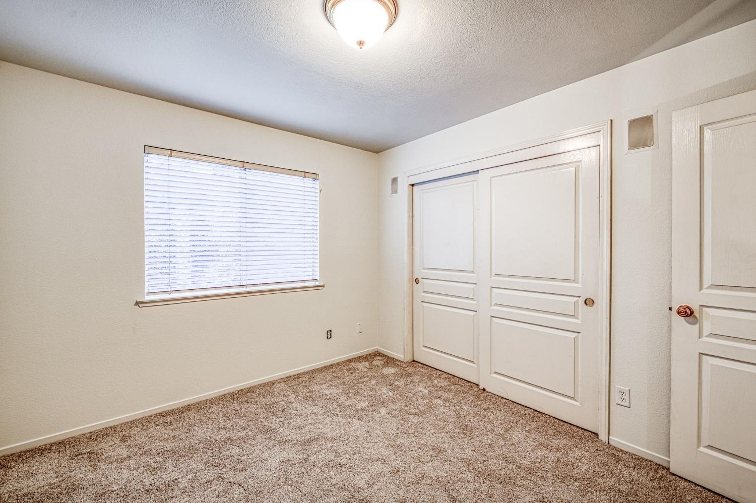 2889 McKelvy Ave, Clovis, CA 93611
