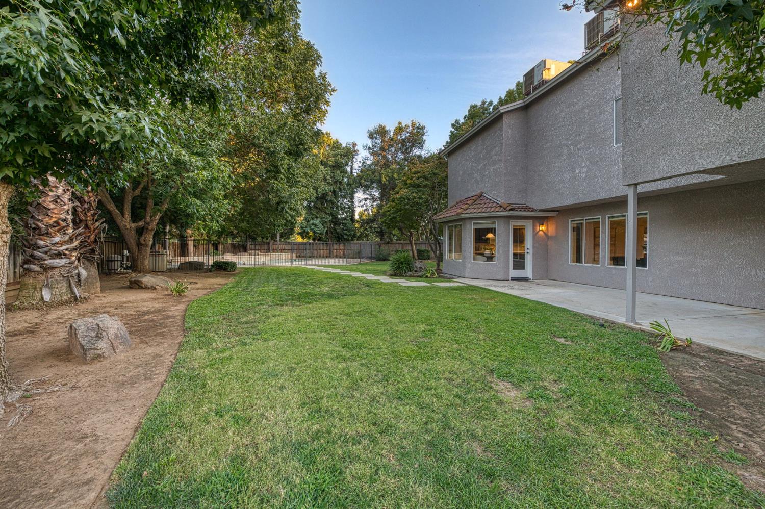 2889 McKelvy Ave, Clovis, CA 93611