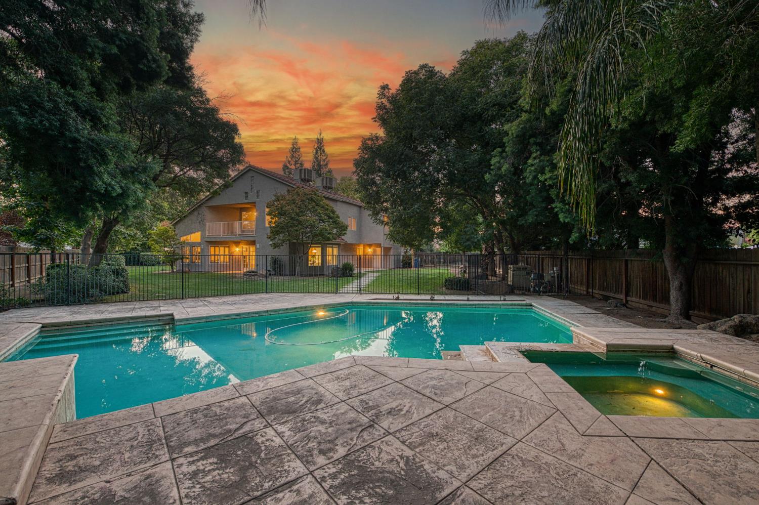 2889 McKelvy Ave, Clovis, CA 93611