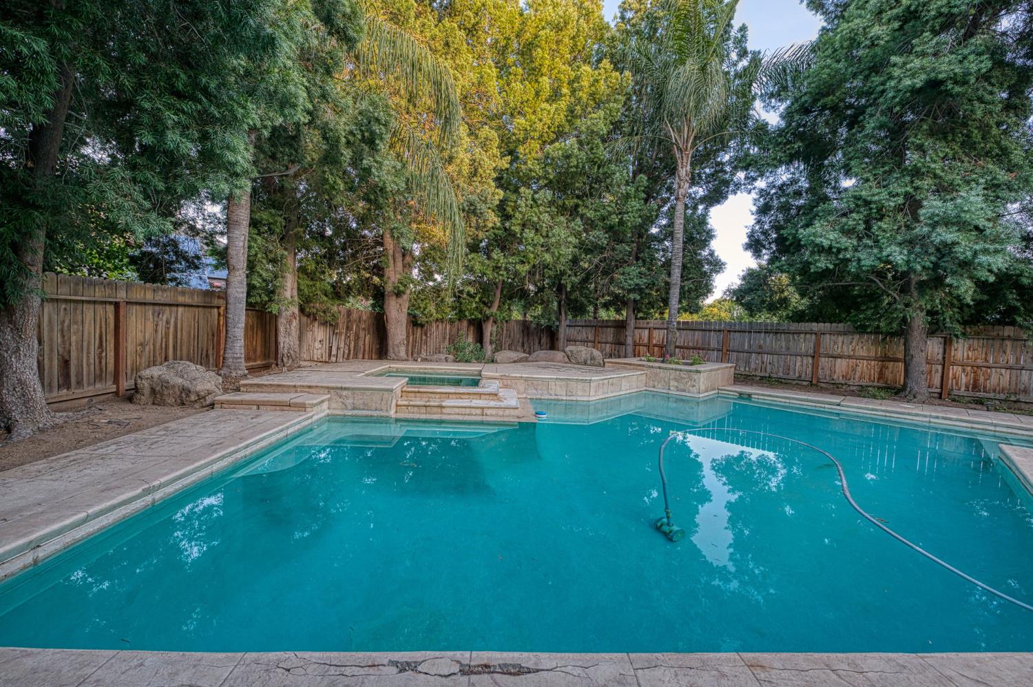 2889 McKelvy Ave, Clovis, CA 93611