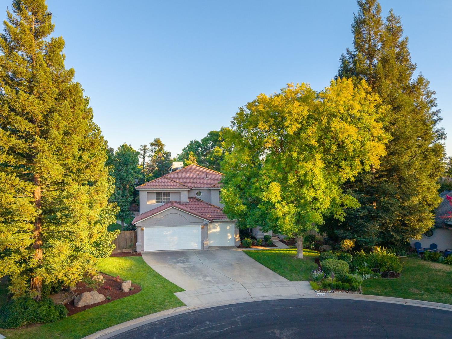 2889 McKelvy Ave, Clovis, CA 93611