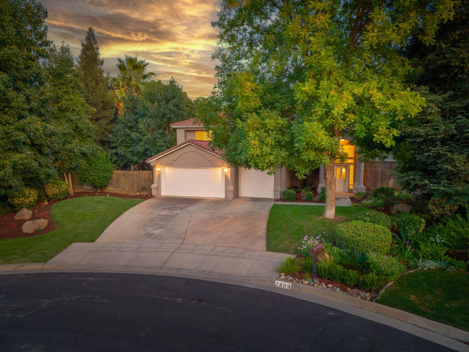 2889 McKelvy Ave, Clovis, CA 93611