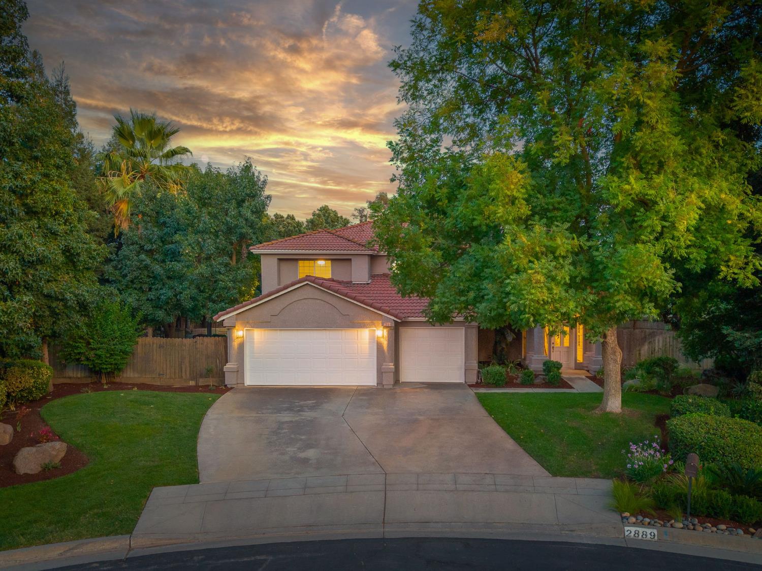 2889 McKelvy Ave, Clovis, CA 93611