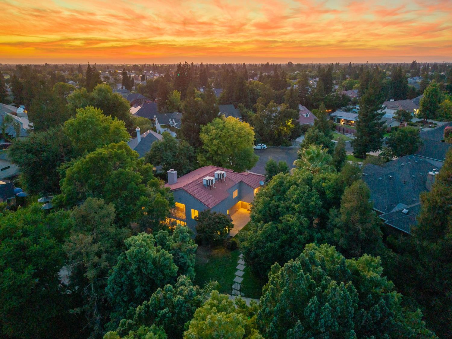2889 McKelvy Ave, Clovis, CA 93611