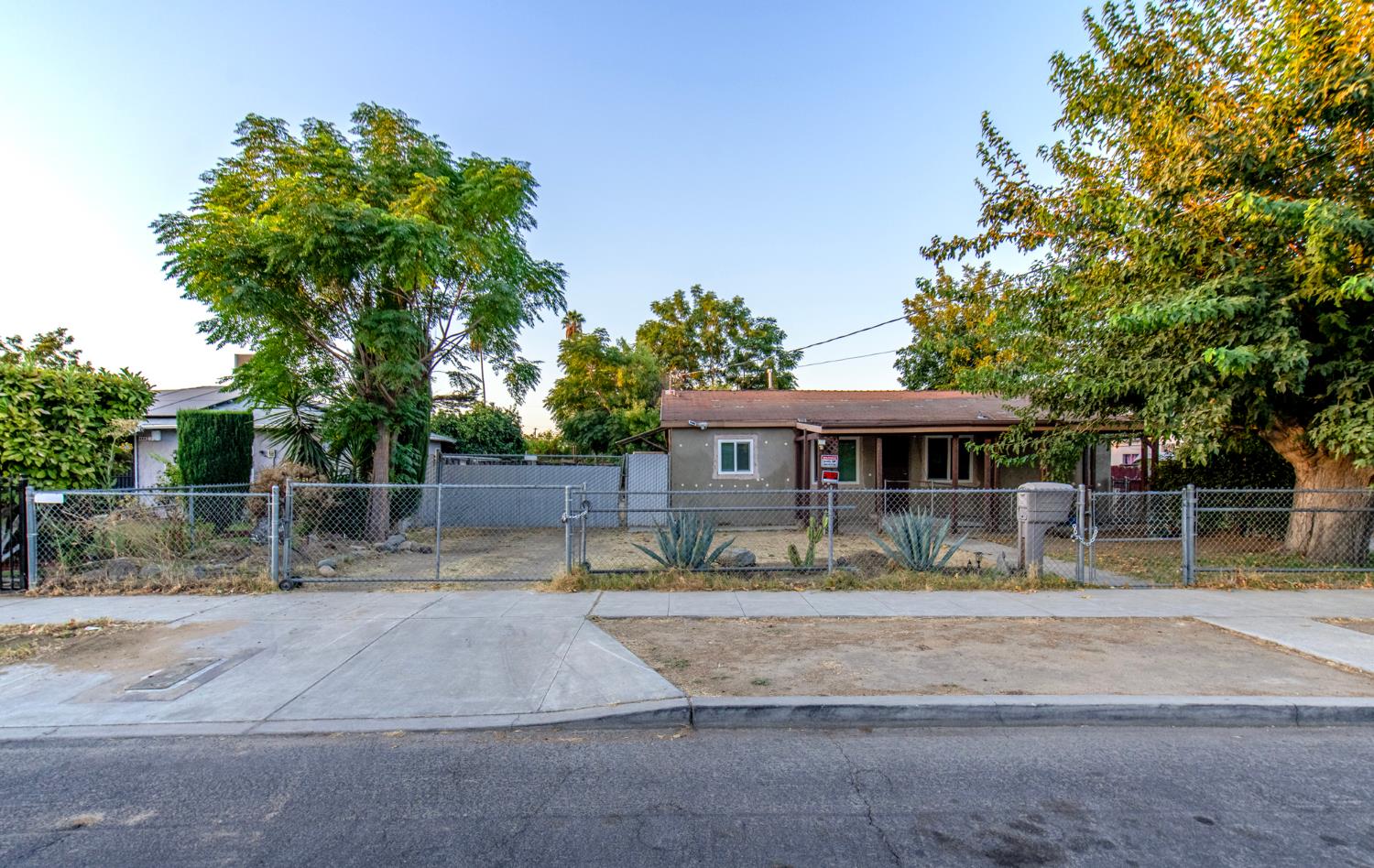 4432 E Lamona Ave, Fresno, CA 93703