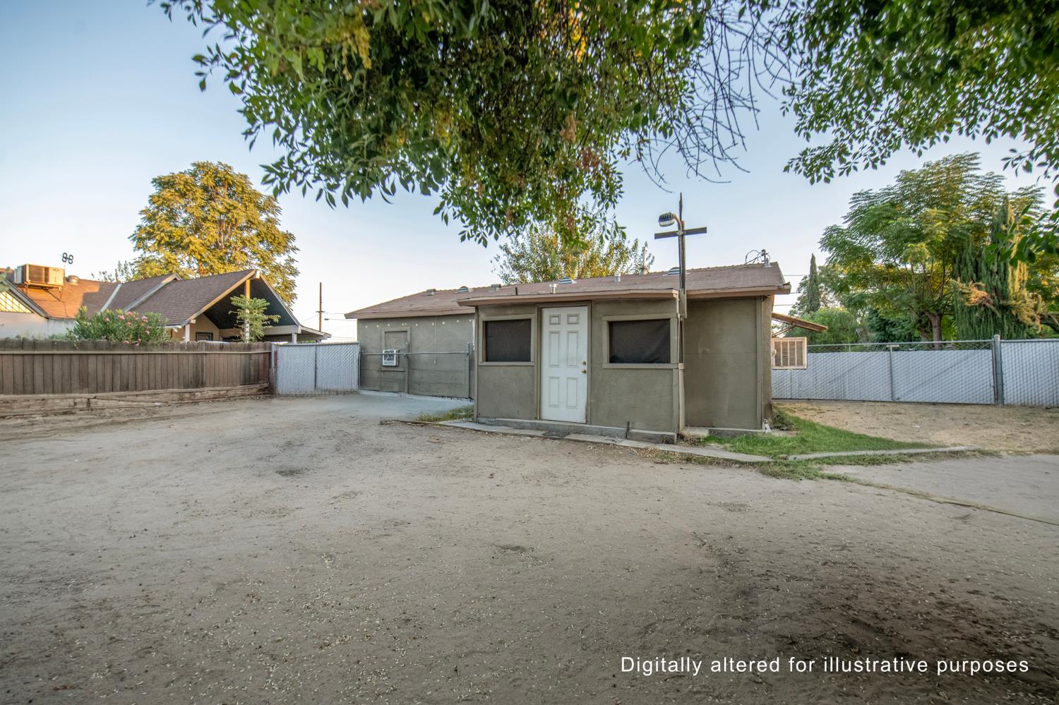 4432 E Lamona Ave, Fresno, CA 93703