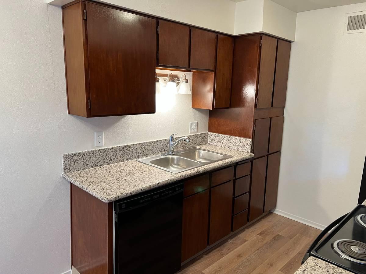 1550 W Ashlan Ave #133, Fresno, CA 93705
