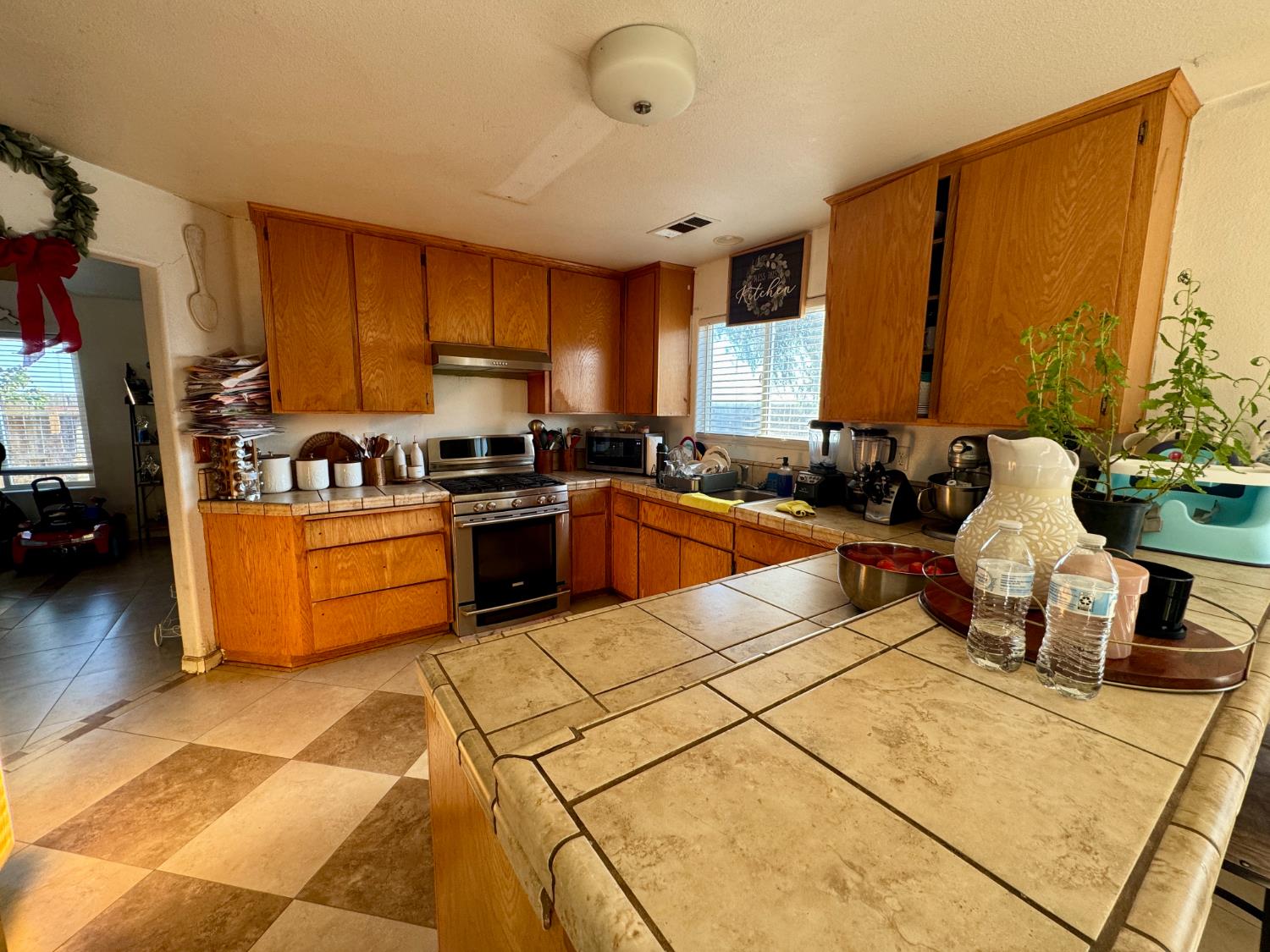 8304 2nd St, San Joaquin, CA 93660