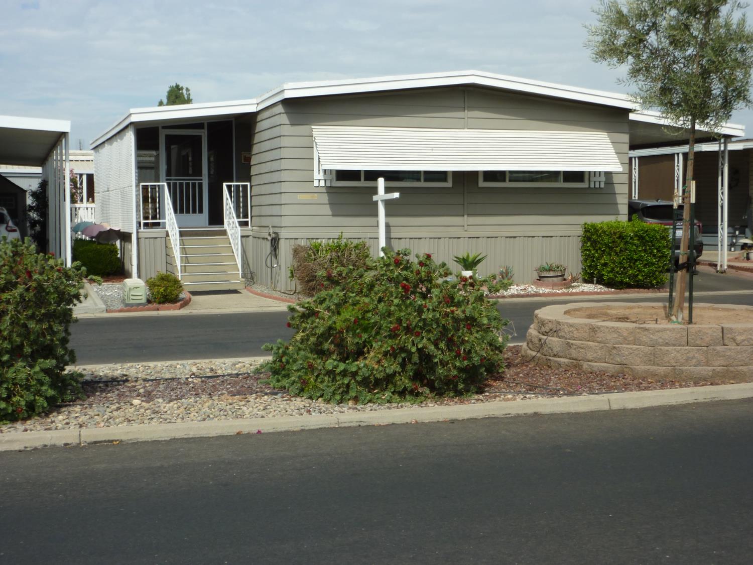 221 W Herndon Ave #6, Pinedale, CA 93650