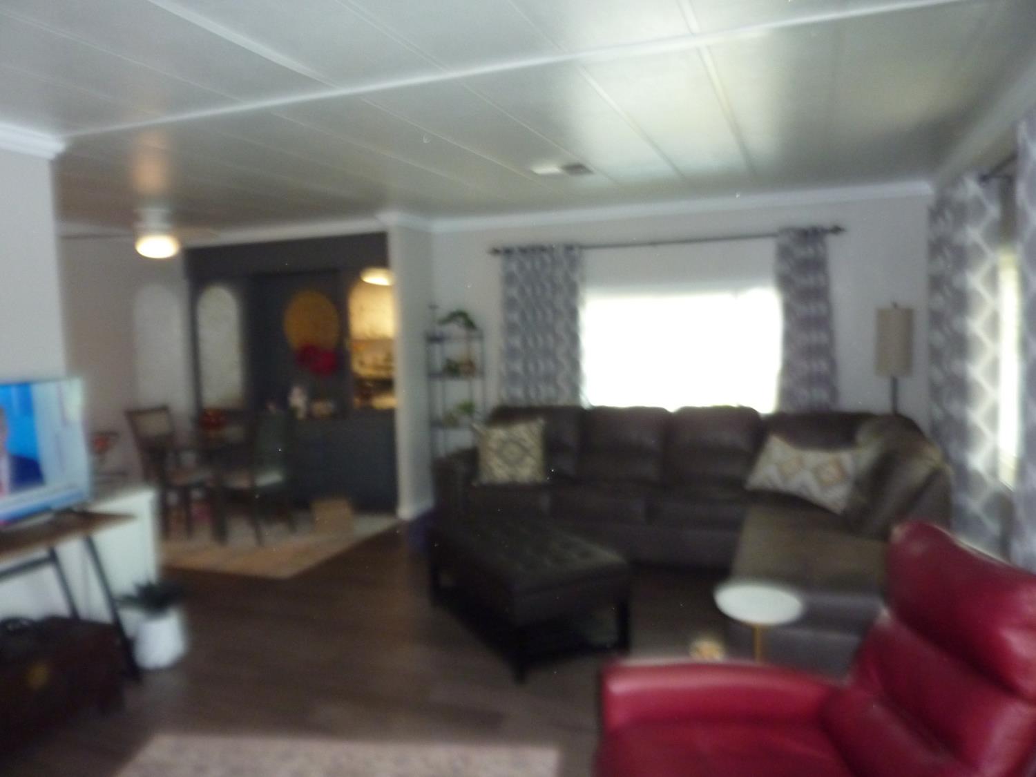 221 W Herndon Ave #6, Pinedale, CA 93650