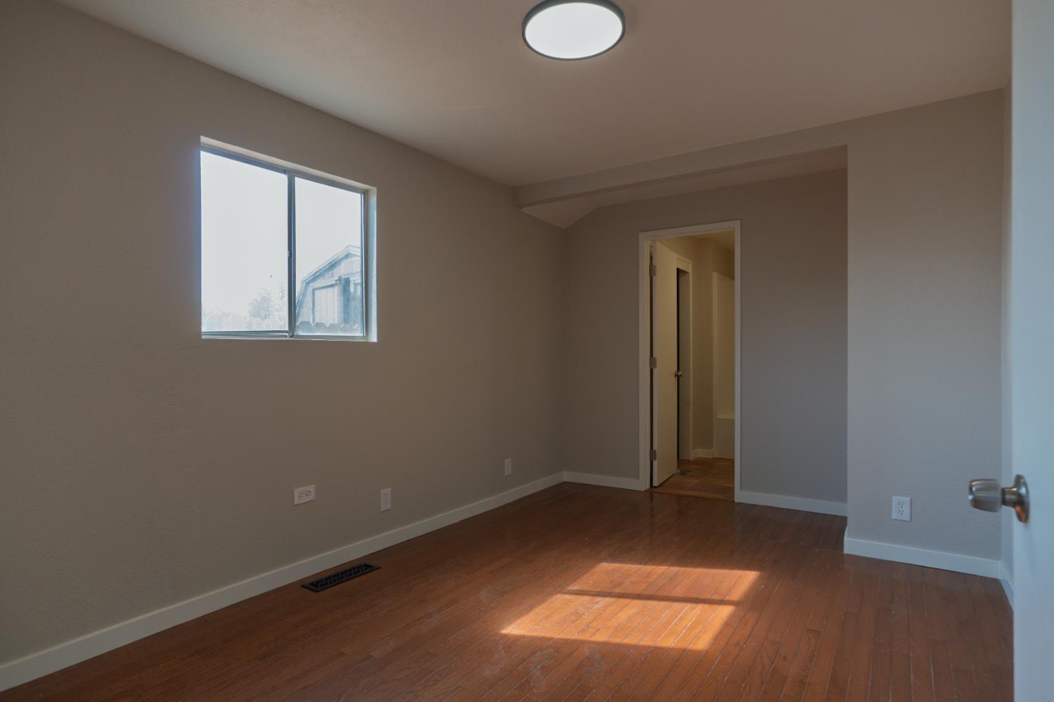 2085 Cabot Ave, Merced, CA 95348