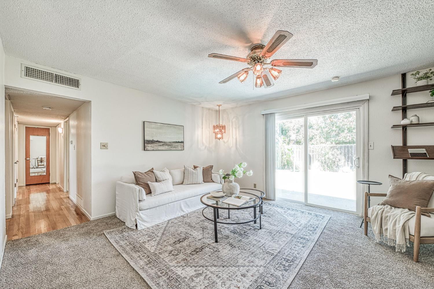 593 W Pico, Clovis, CA 93612